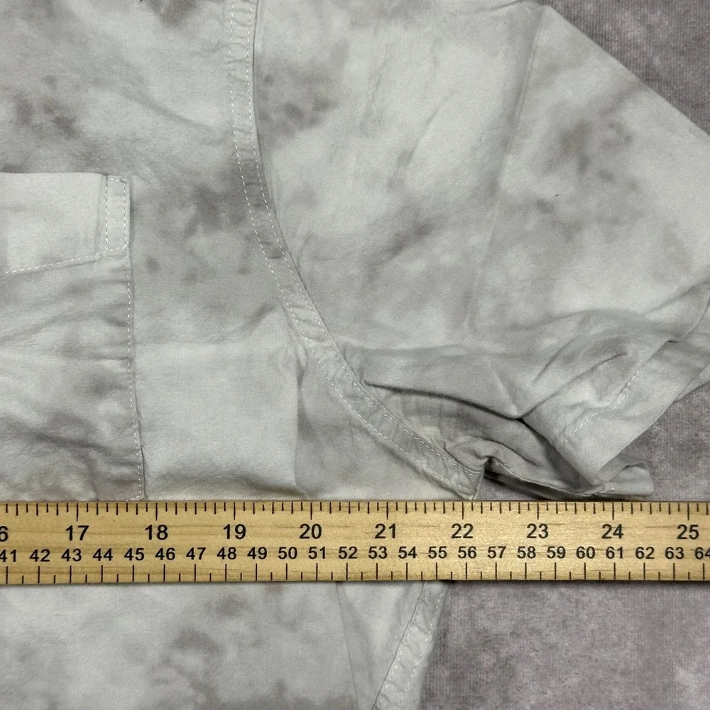 Hollister stretch button